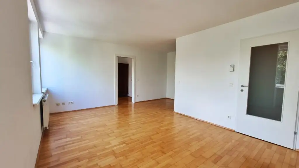 Traumhafte 2-Zimmer-Wohnung mit herrlichem Grünblick direkt am Schubertpark