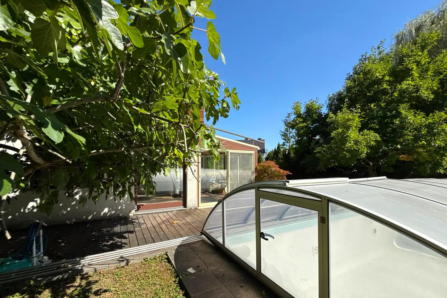 Traumhaftes Gartenparadies in Maurer BESTLAGE