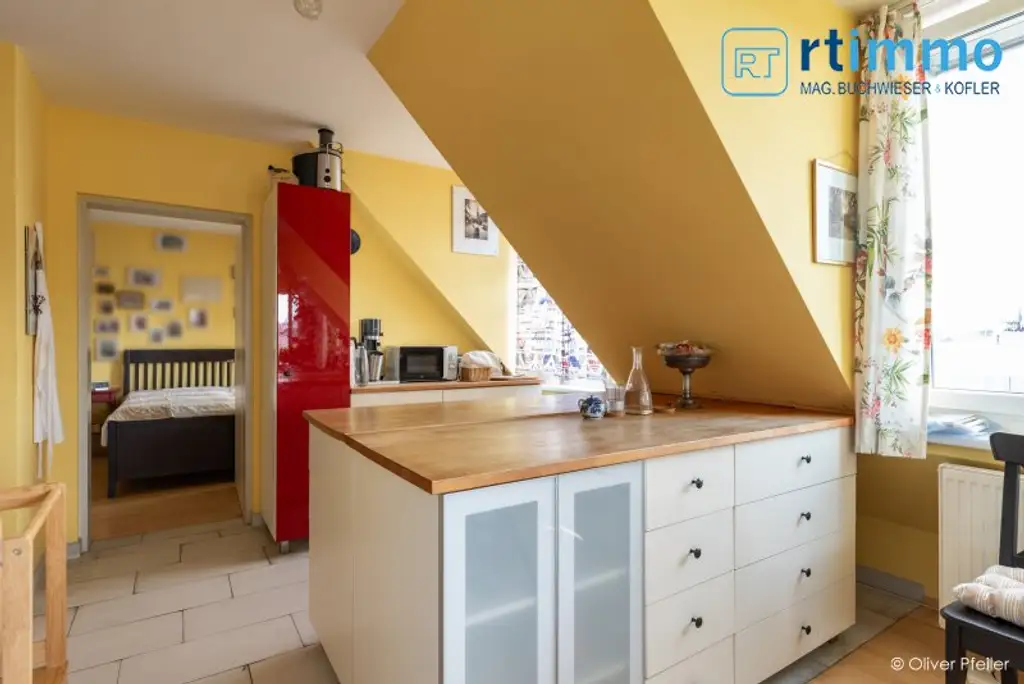 UNKONVENTIONELLE GALERIEWOHNUNG | 6 ZIMMER | ATEMBERAUBENDER WEITBLICK