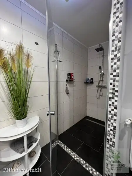 NOTVERKAUF !! Klein-Harras, renoviertes Multifunktionshaus, 30 Minuten von Wien Donaustadt