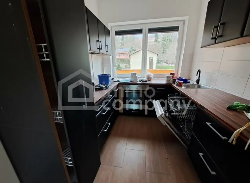 Großzügiges Wohnen mit Gartenidylle in Graz - Luxuriöses Haus mit 9 Zimmern für 850.000,00 €!