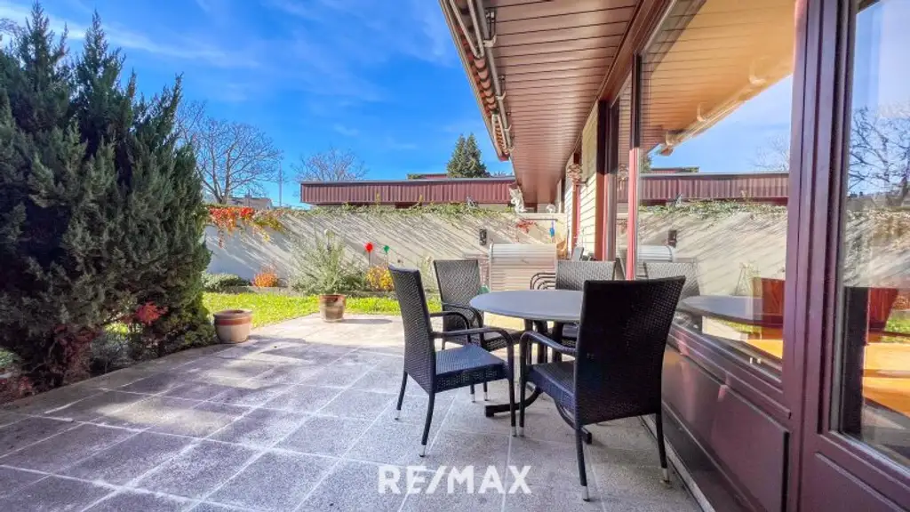 Bungalow - 4-Zimmer mit Pool und Sauna sowie privater Garten