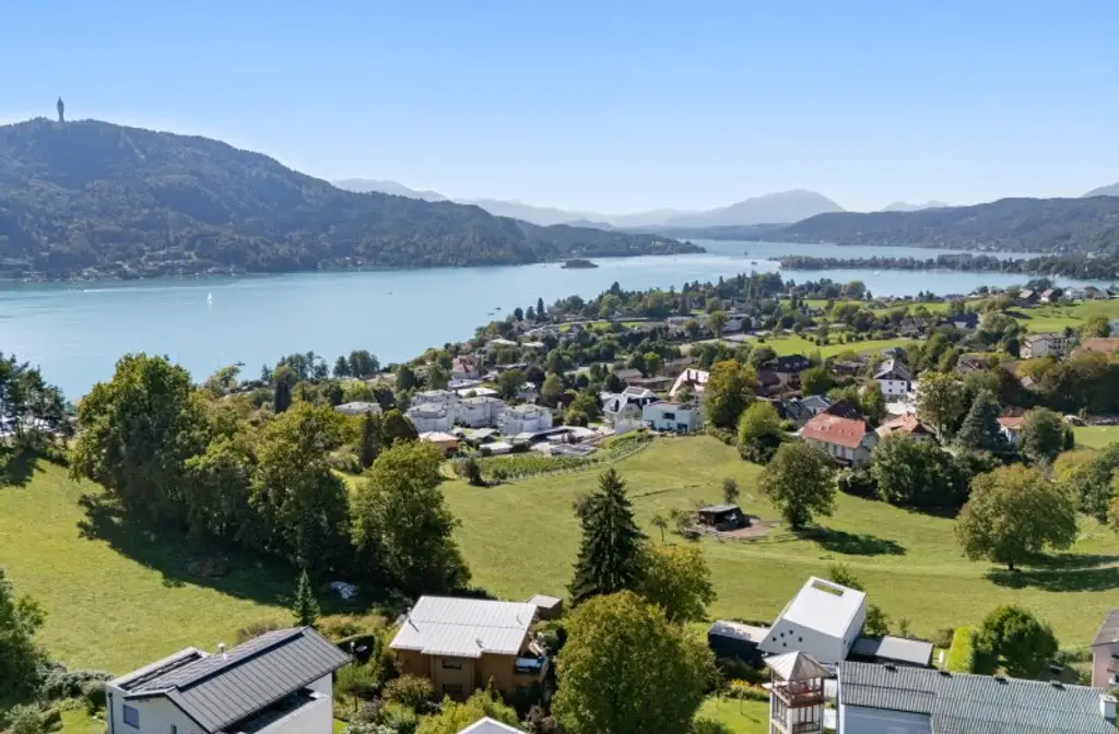 *** Wohnen mit Wörtherseeblick & Schwimmteich in Pörtschach ***