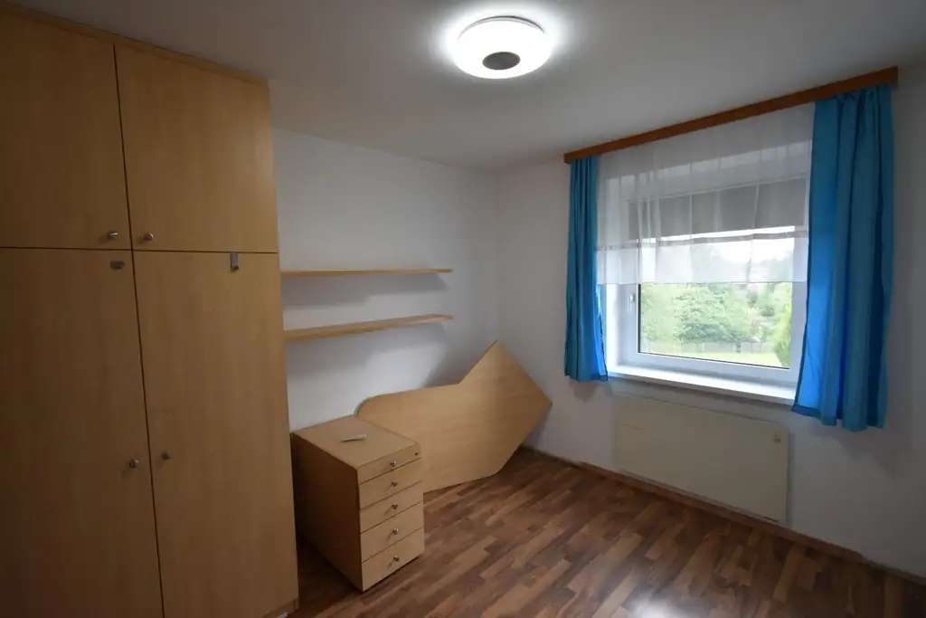 „Zentrumsnahe 3 Zimmer-Wohnung“ Mit Loggia und Carport! In begehrter, ruhiger Lage! Ca. 81 m²