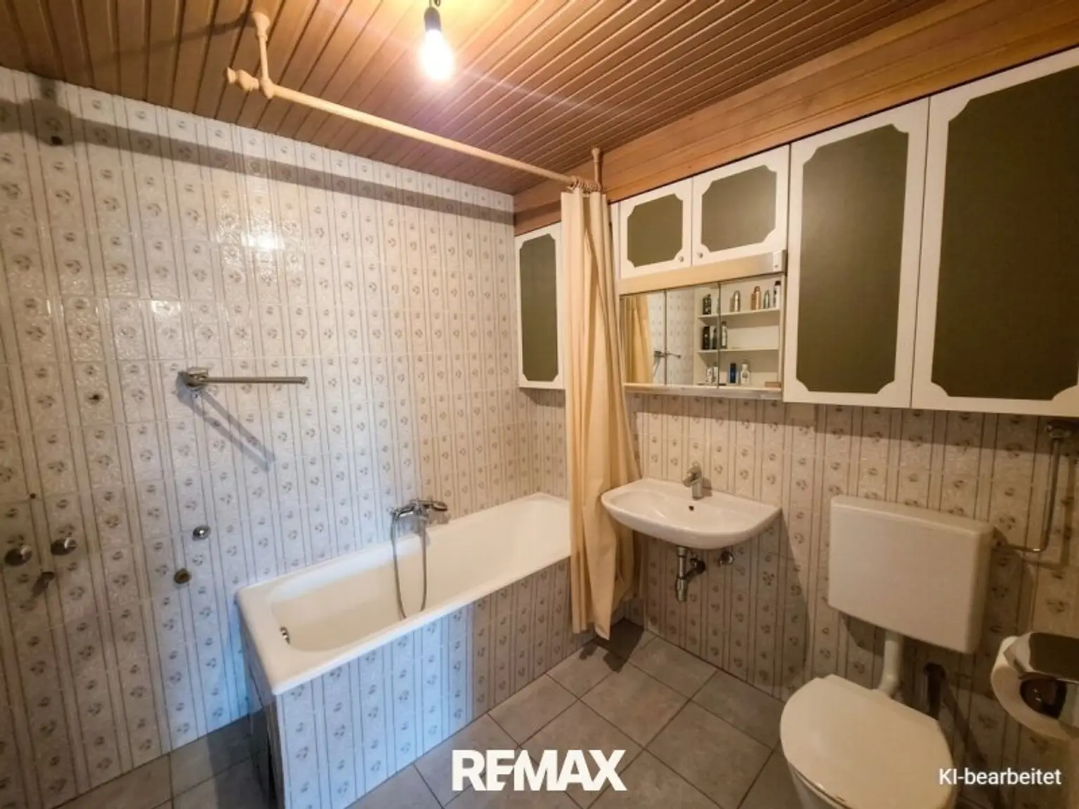 Bad OG Altbau