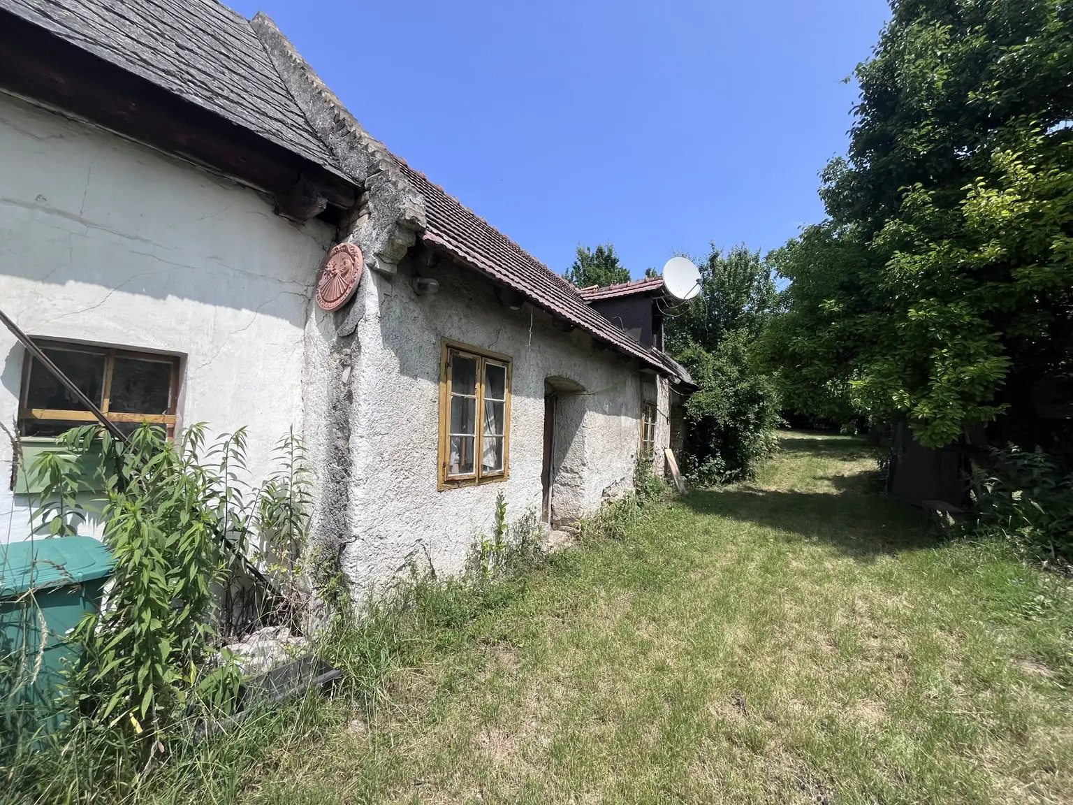 Grundstück mit Altbestand