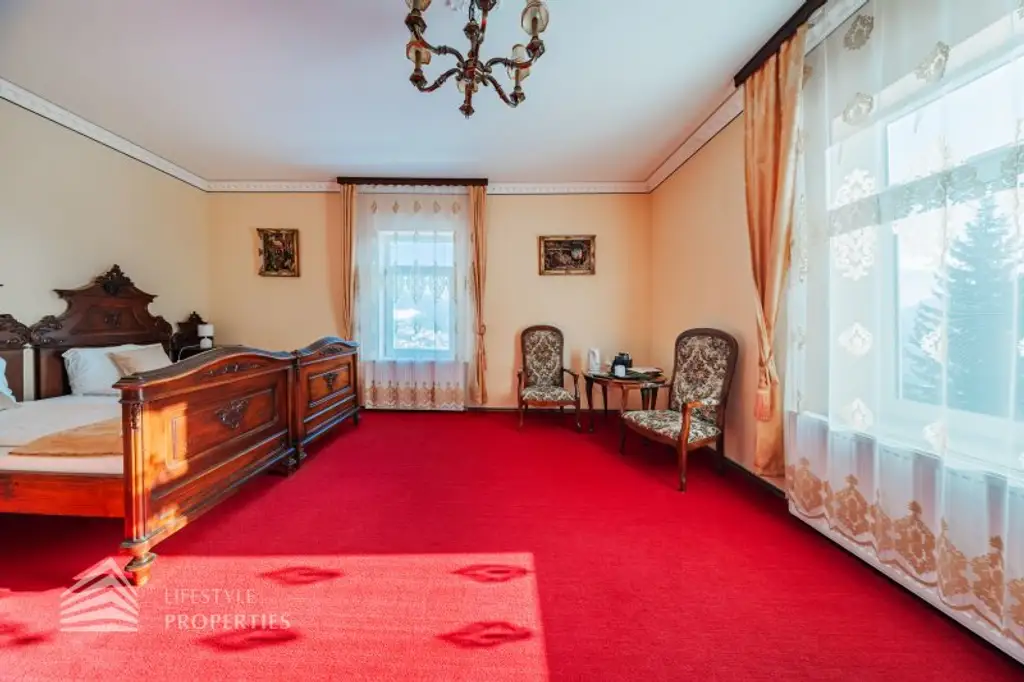 Historisches Hotel mit Restaurant & großzügigem Privatbereich – im Erholungsgebiet Semmering