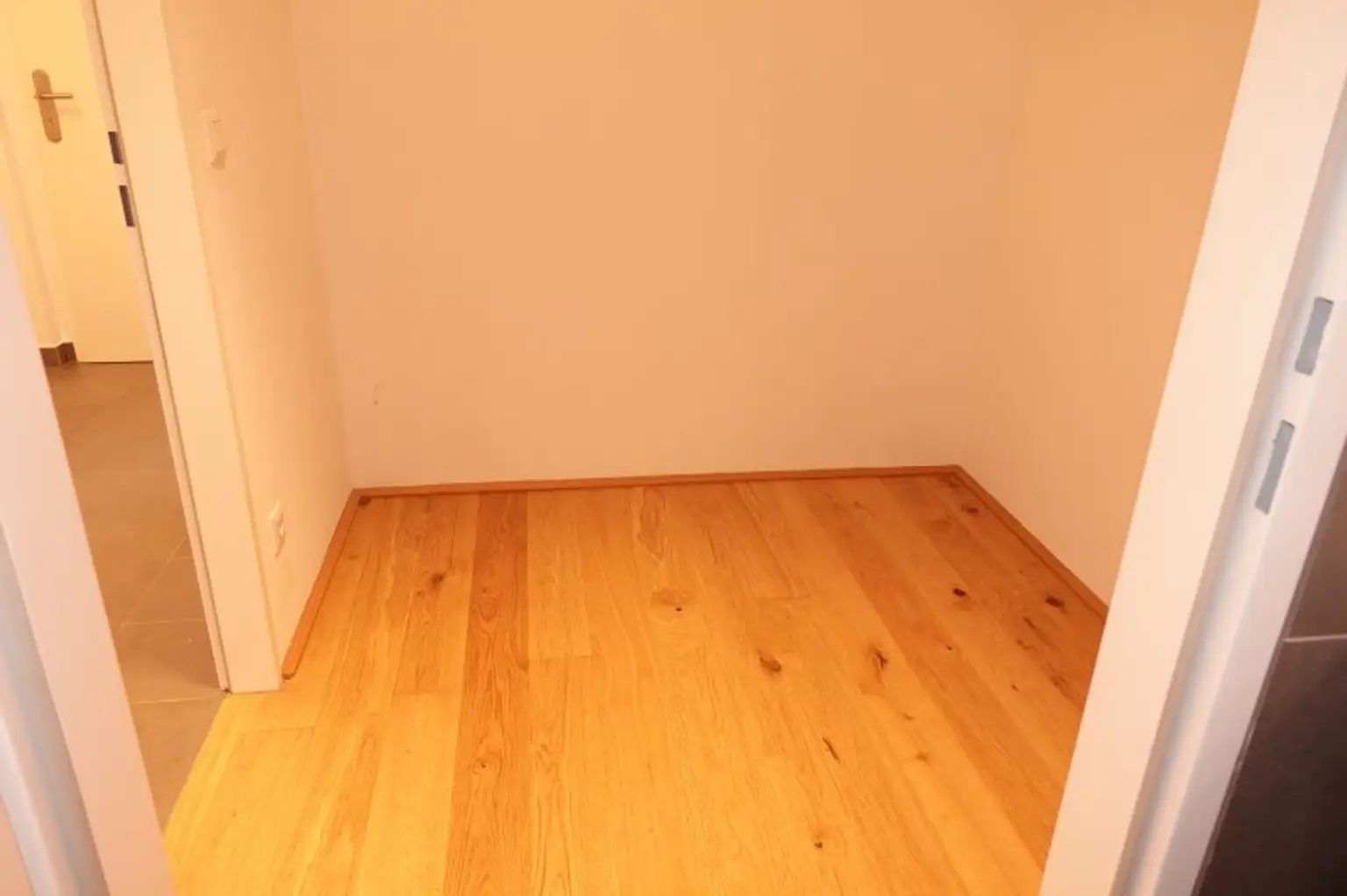 HOFSEITIGE 2 Zimmer BALKON-Neubauwohnung mit IDEALER Aufteilung - Nahe U6 Thaliastraße