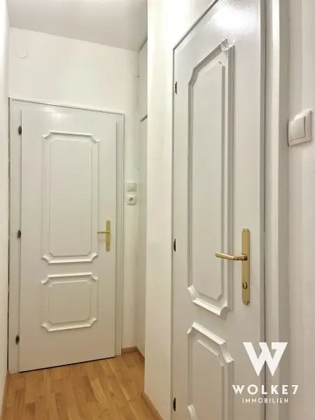 Top gepflegte Wohnung am Bahnhof! - Vollparkett - Ruhelage!