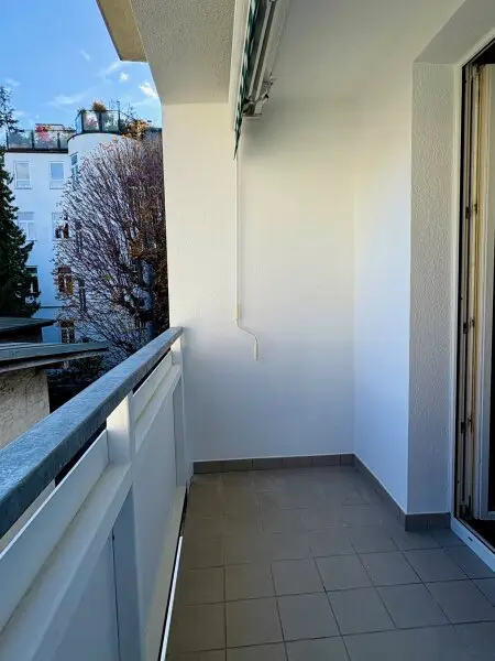 GERSTHOF ZUM VERLIEBEN! GROSSZÜGIGE SANIERTE 3 ZIMMER MIT BALKON ZUM INNENHOF