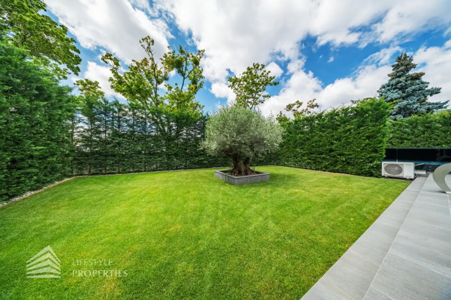 Grandiose Luxusvilla mit Pool - Ihr Rückzugsort Nähe Wienerberg