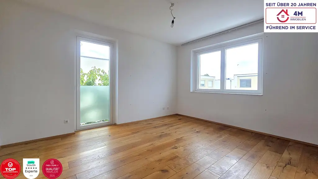 4-Zimmer-Doppelhaushälfte mit Photovoltaik und 3 Stellplätzen