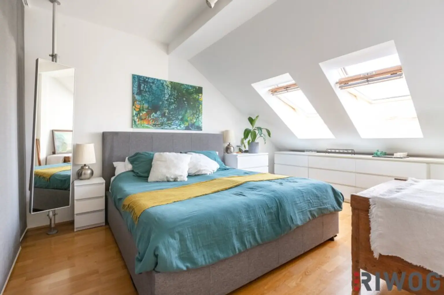 ROOFTOP LIVING - 32M² PRIVATE DACHTERRASSE MIT HOHE WARTE GRÜNBLICK - KLIMA - NÄHE U4