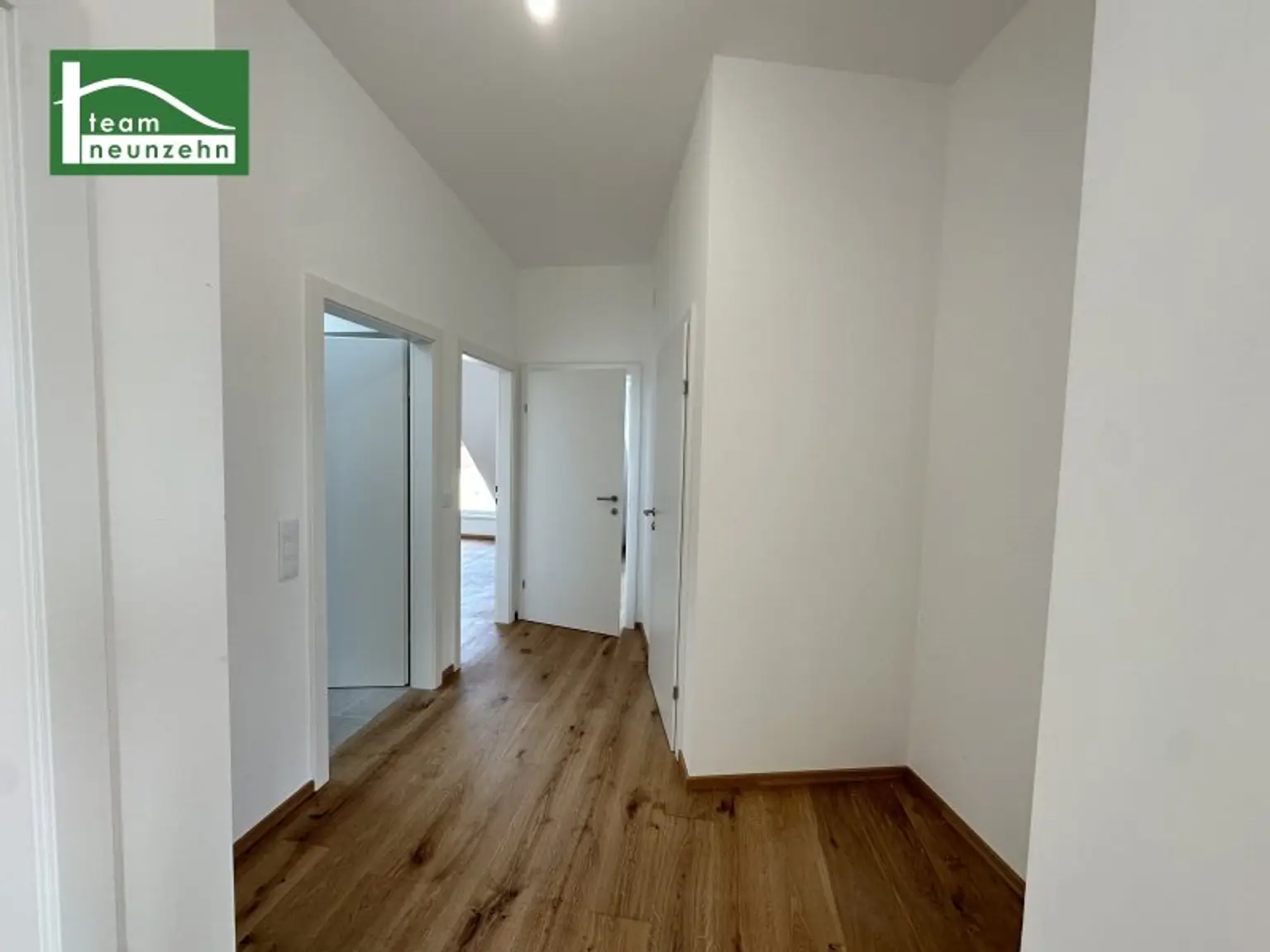 Klimatisierte Erstbezugs-Wohnung im DG nahe U3, S-Bahn und hervorragender Infrastruktur mit hochwertiger Ausstattung! - Mitten im Dritten