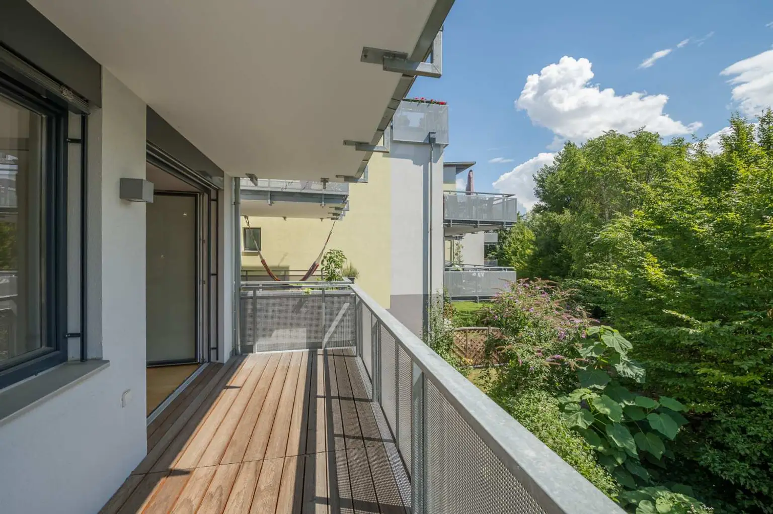 2-Zimmer-Balkonwohnung mit Grünblick in attraktiver Lage in Baden