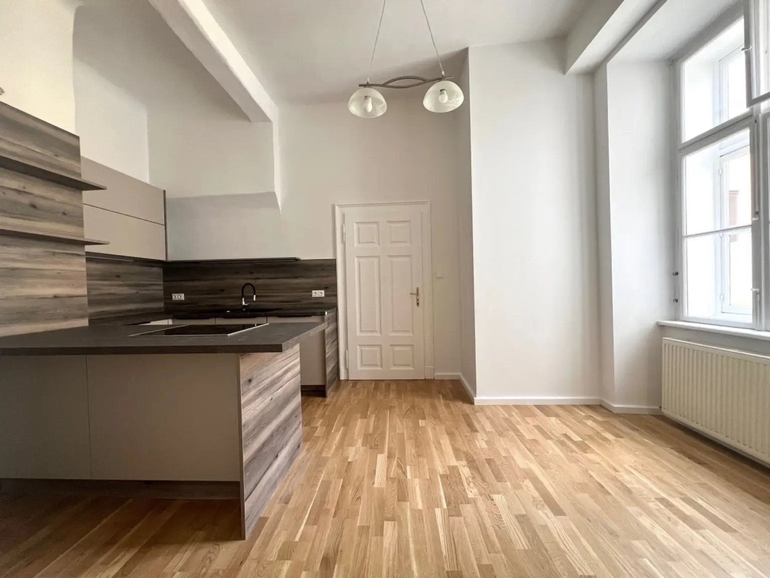 21 | ++ NEU ++ TRAUMHAFTE VIER Zimmer ALTBAUWOHNUNG | Prima Service Immobilien