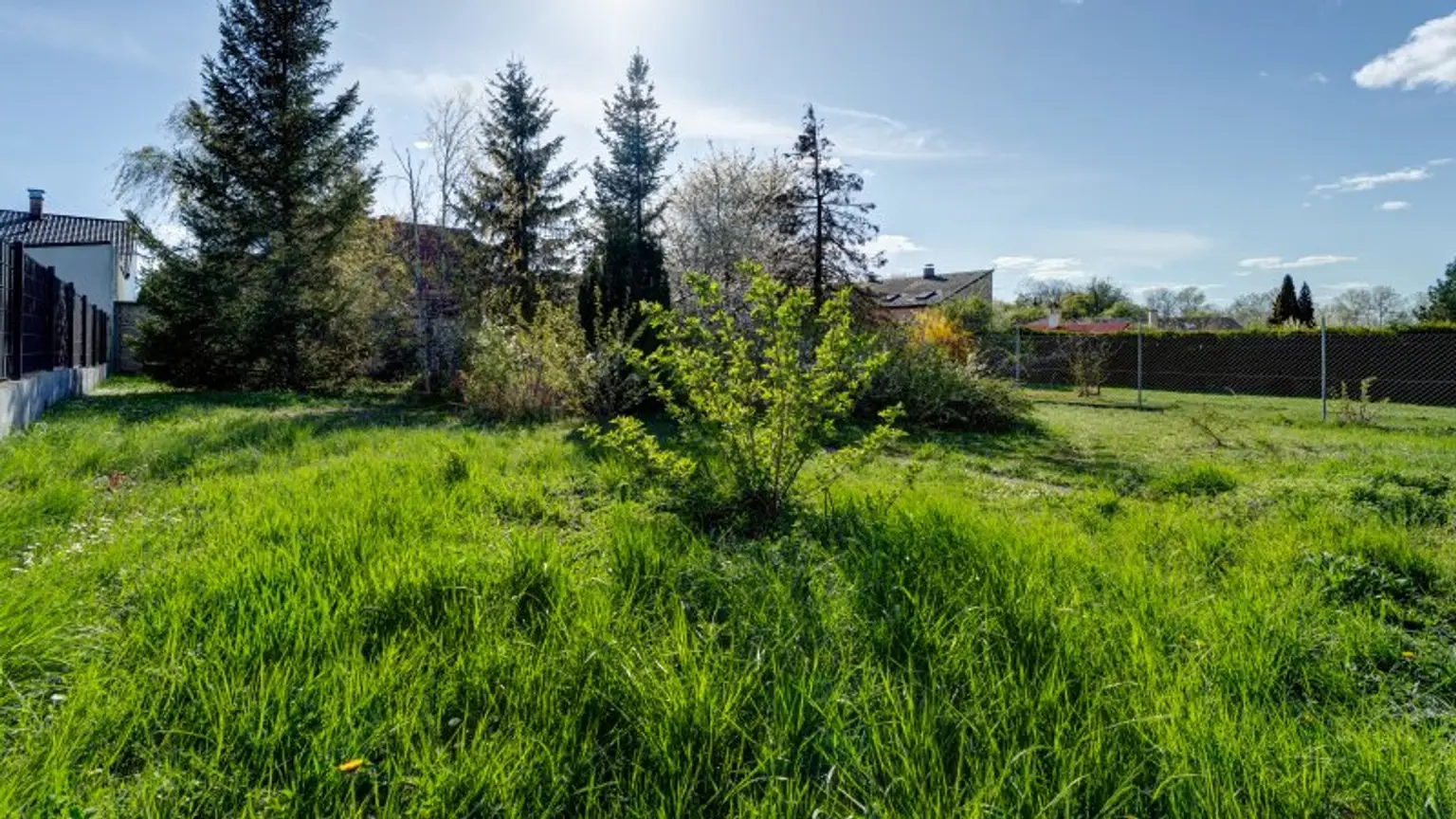 Sanierungsbedürftiges Haus in Untersiebenbrunn! Rohdachboden mit Ausbaupotential!