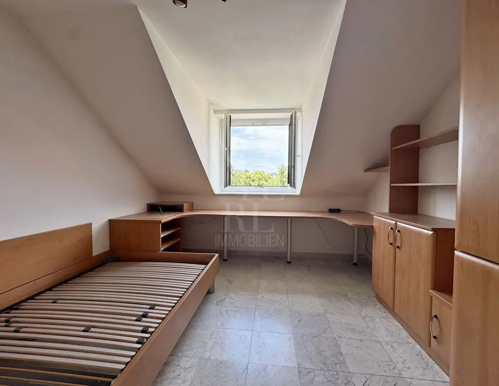 UNBEFRISTETE Dachterrassenwohnung nähe Saarplatz (ohne Lift)