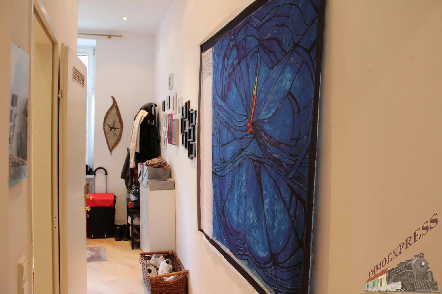 Zentrale 2-Zimmer-Eigentumswohnung mit Lift nahe U3 Kardinal-Nagl-Platz – ideale Stadtlage mit perfekter Anbindung