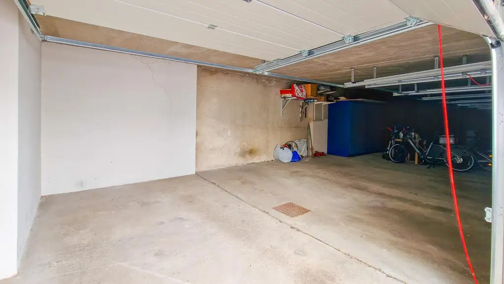 Eigentumswohnung mit Garage in ausgezeichneter Lage nahe Brunnenmarkt. Top Verkehrsanbindung und Infrastruktur