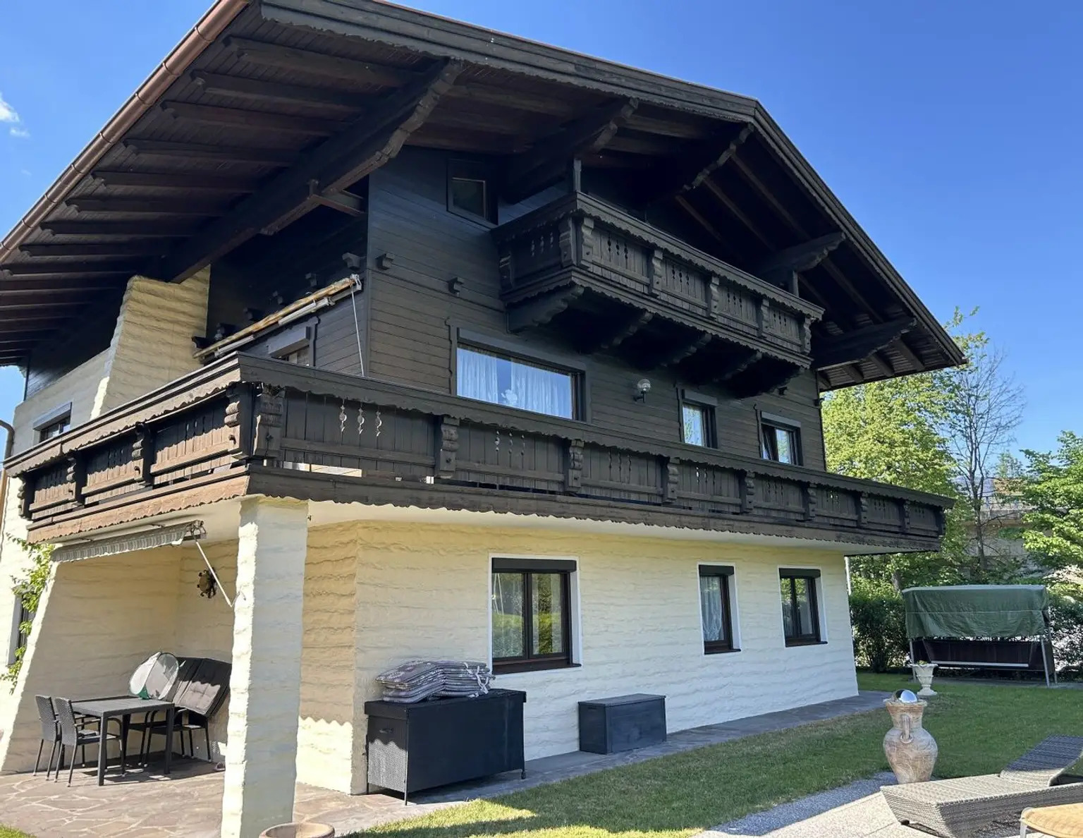 Sonnig gelegenes Mehrfamilienhaus mit großzügigem Grundstück im Herzen von Wörgl