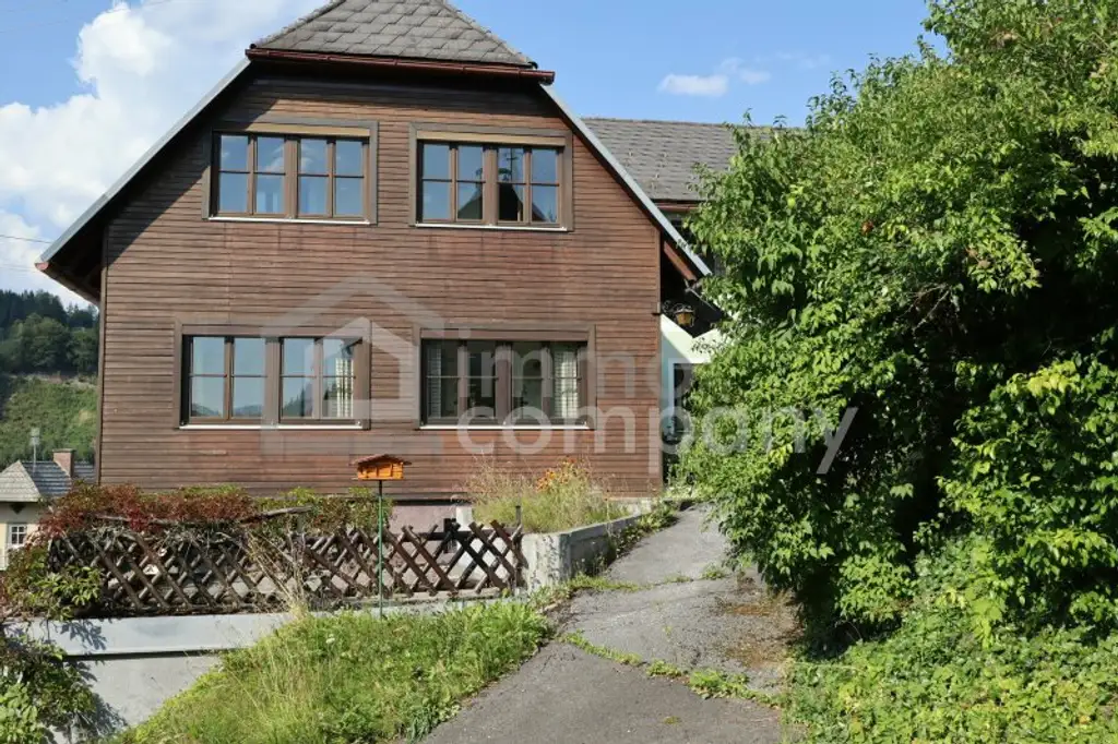 Großzügiges Einfamilienhaus in Sankt Jakob im Walde – 200 m² | 8 Zimmer | € 179.500