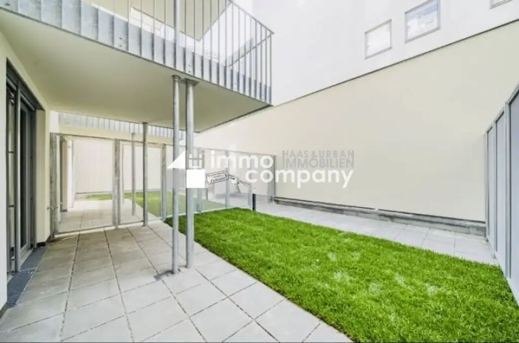 Schöne und moderne Wohnung mit eigenem Garten und Terrasse! 15. Bezirk. U3 und U6!