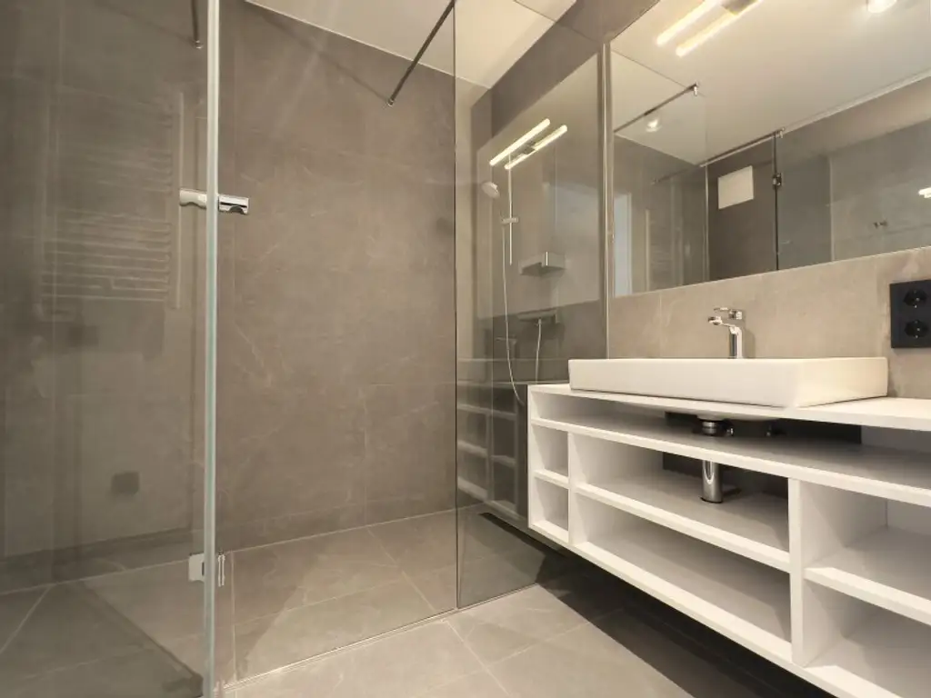 Moderne 2-Zimmer-Wohnung mit großzügiger Terrasse (29,05 m²) und stilvoller Ausstattung