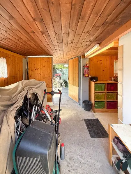 Idyllisch gelegenes Badhaus auf Doppelparzelle
