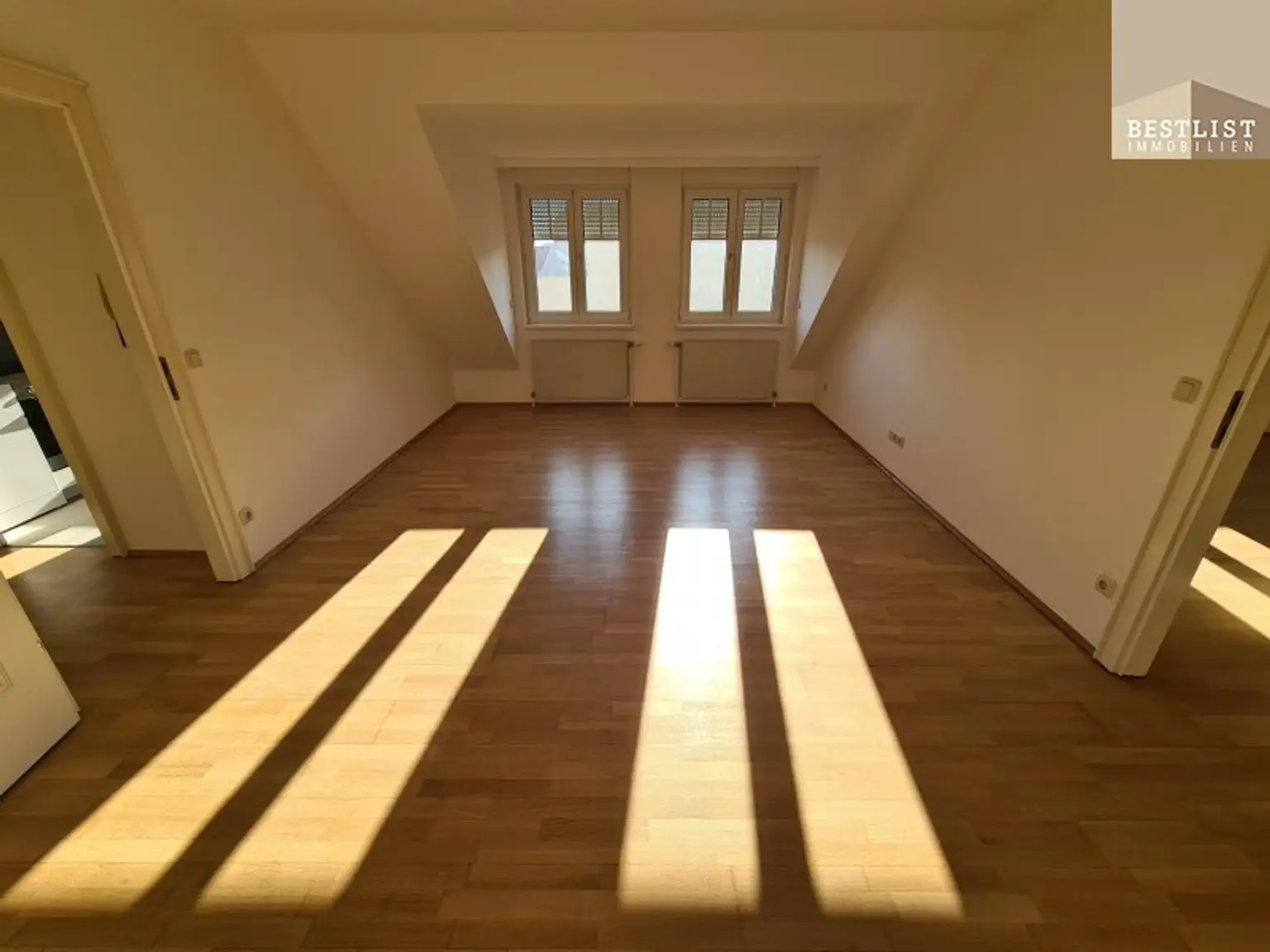 Dachgeschoß-Apartment beim Grünen Markt