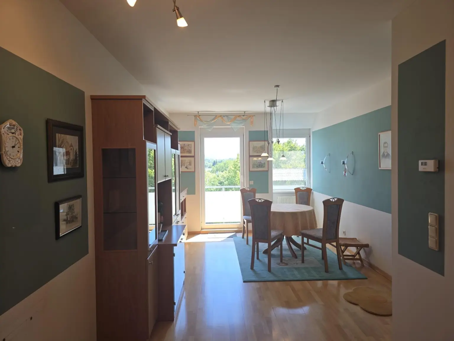 04 ETW 2000 Blick Richtung Balkon