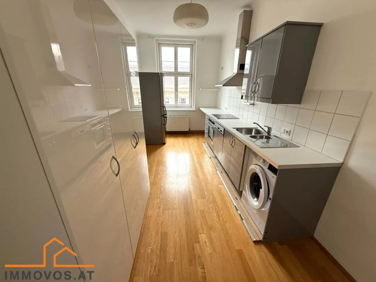 TOPLAGE! EXKLUSIVE, RUHIGE 3-ZIMMER-WOHNUNG MITTEN IN DER WIENER INNENSTADT!