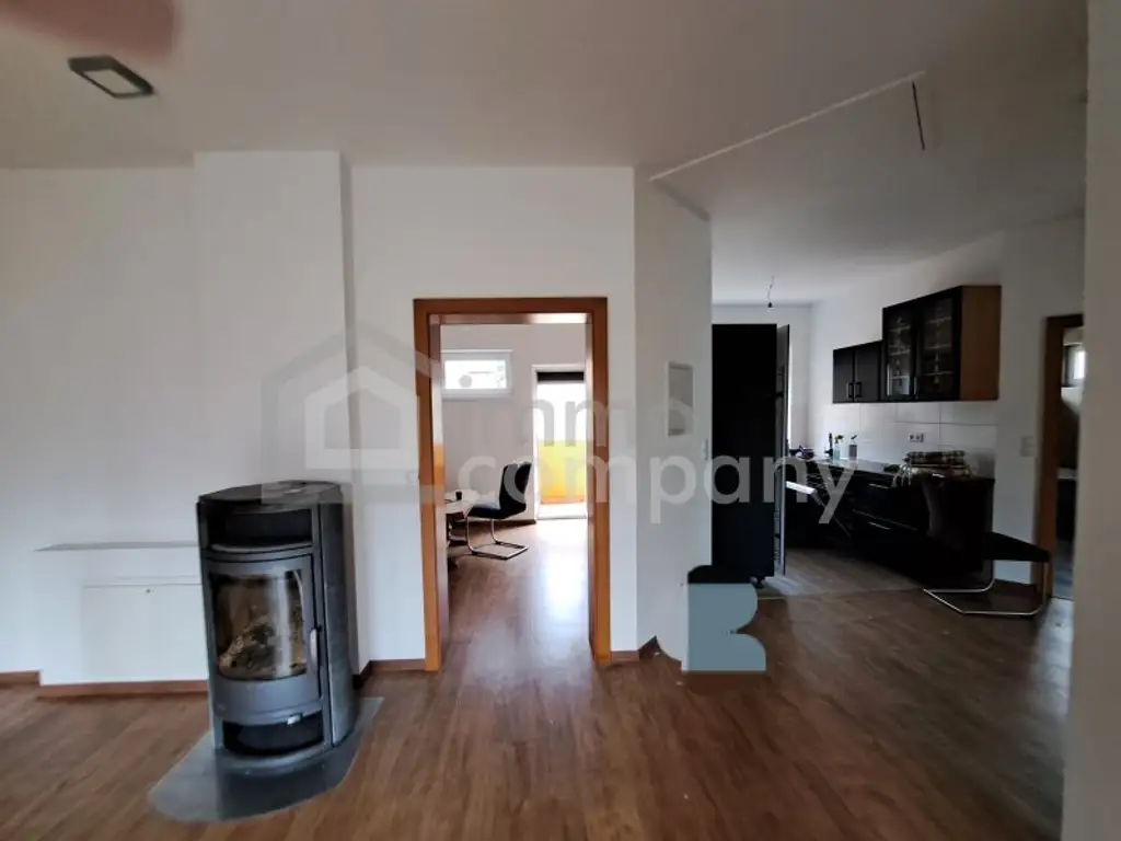 Großzügiges Wohnen mit Gartenidylle in Graz - Luxuriöses Haus mit 9 Zimmern für 850.000,00 €!