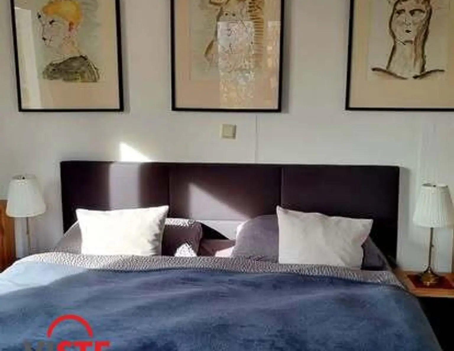 Kompaktes Wohnhaus mit 6 Kleinwohnungen - Anlageobjekt/Mitarbeiterwohnhaus in zentraler Stadtlage