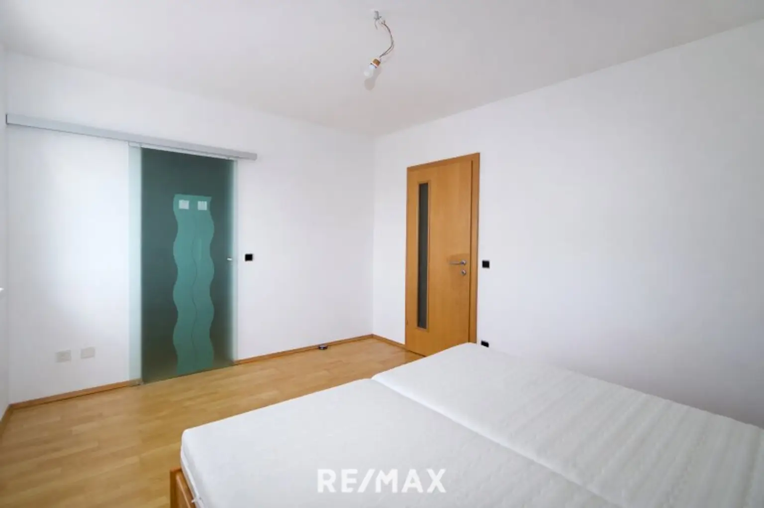 Schlagzimmer mit Schrankraum