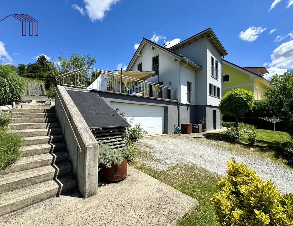 FAMILIENTRAUM: Einfamilienhaus mit Fernblick und viel Stauraum nähe Hausmannstätten