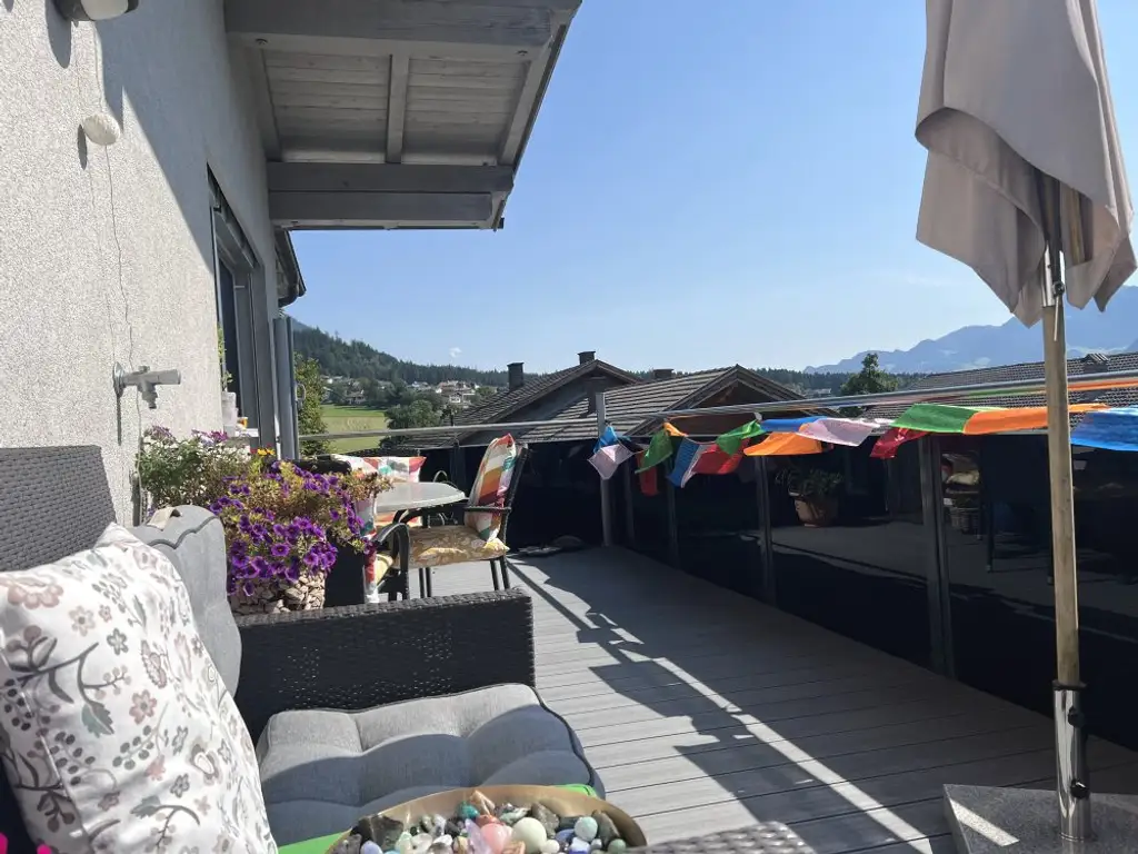 Dachgeschosswohnung in sonniger Lage