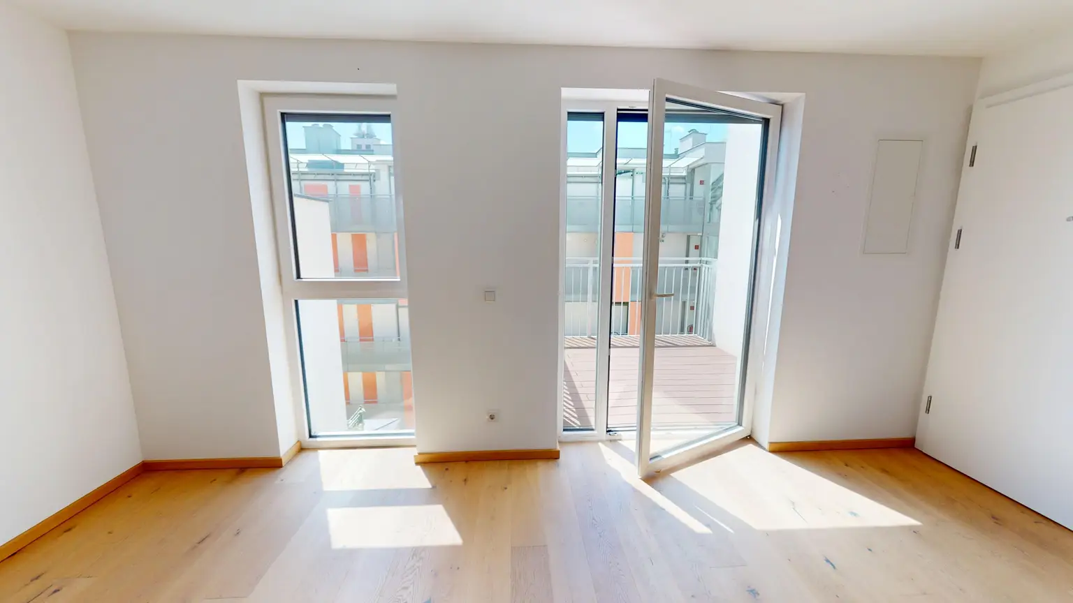 Moderne Dachgeschosswohnung mit Balkon in Brigittenau