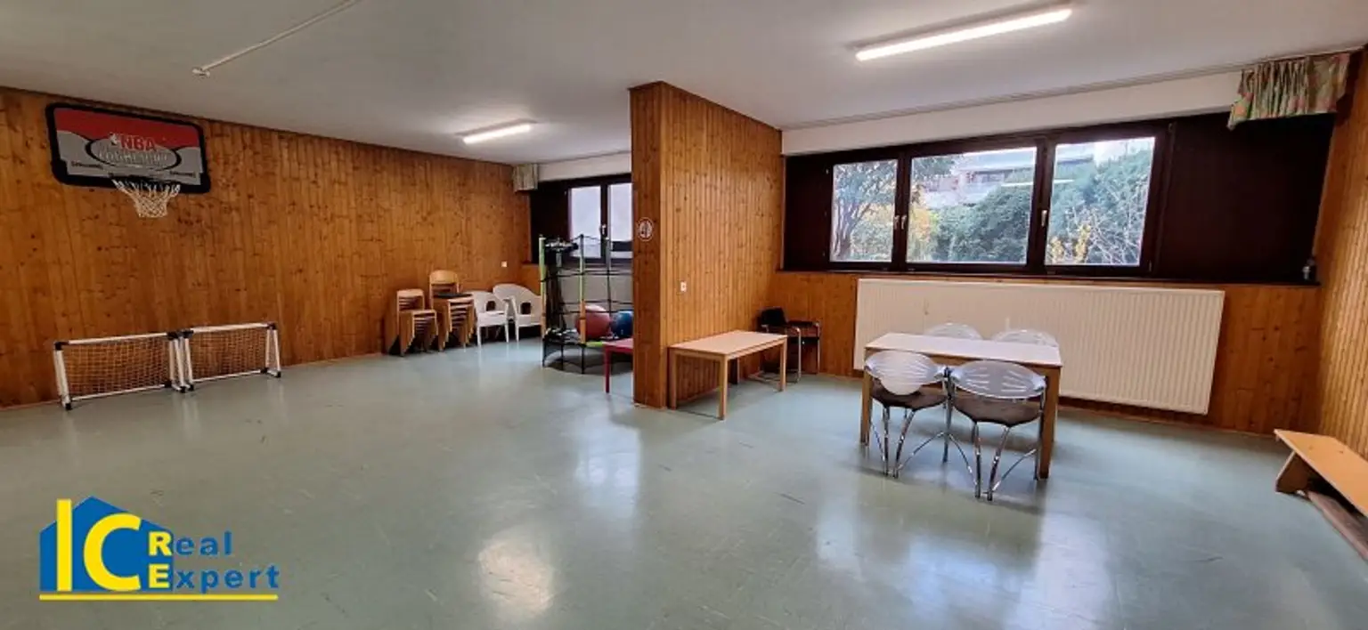 Spiel-Partyraum im EG