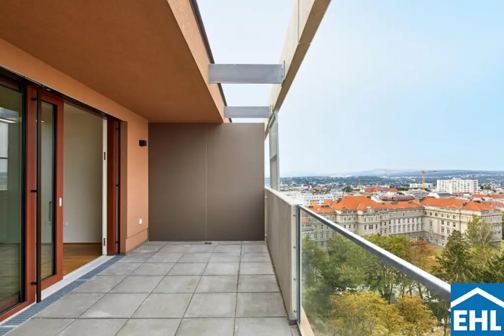 Sonnenterrasse trifft Raumkomfort – Wohnen im Grünen mit Weitblick