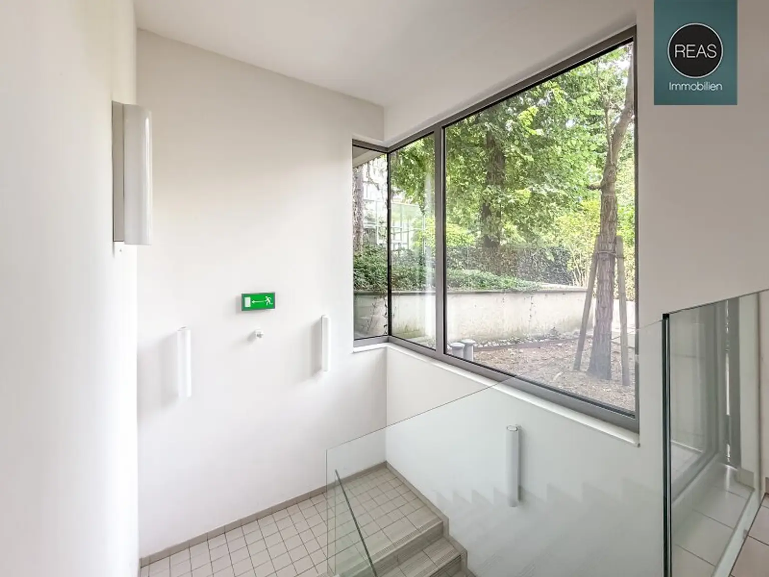 Traum Maisonette - Wohnung mit Garten - Terrasse und Garage in Hietzinger Bestlage!