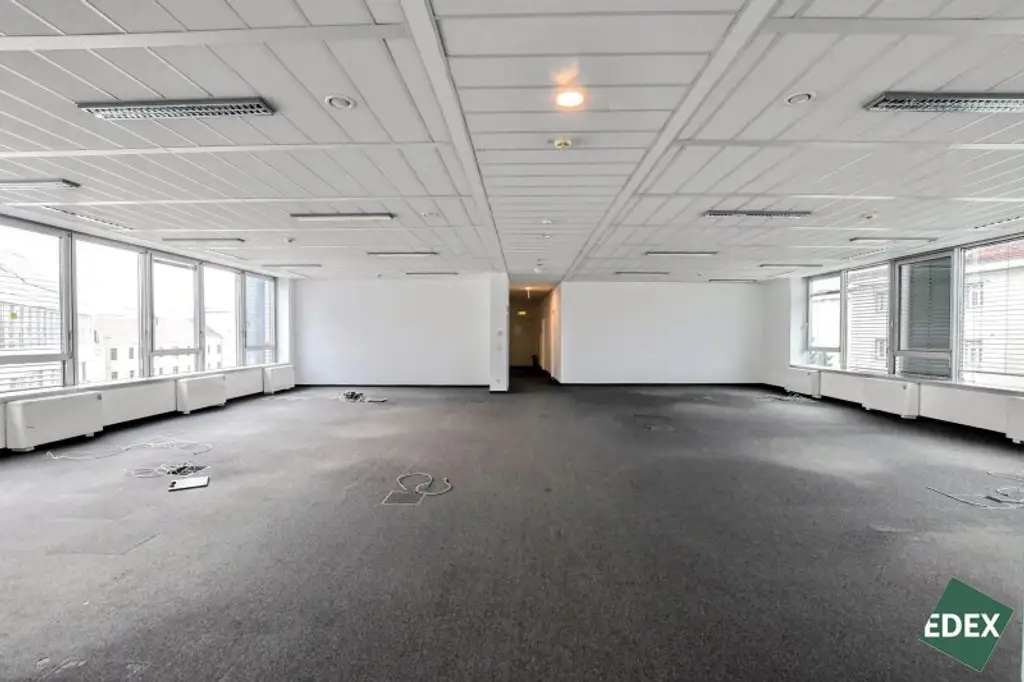 Skyline | flexible Büroflächen direkt an der U-Bahn