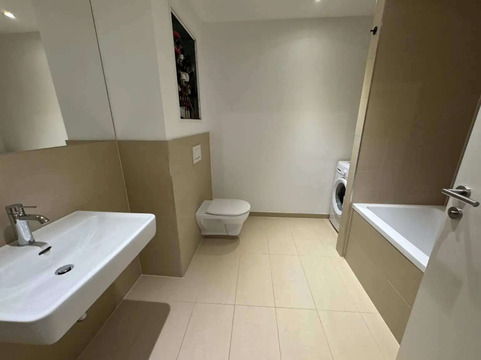 Badezimmer Ansicht 2