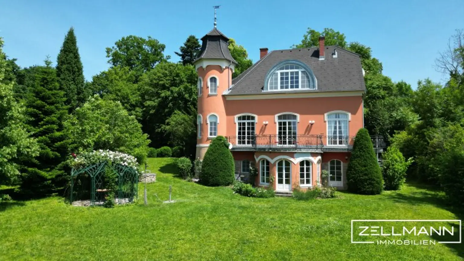 Luxusvilla mit historischem Charme und modernem Komfort in Hartberg | ZELLMANN IMMOBILIEN