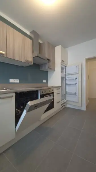 * WG geeignet * perfekte Starter / Paarwohnung * 2 Zimmer * saniert *