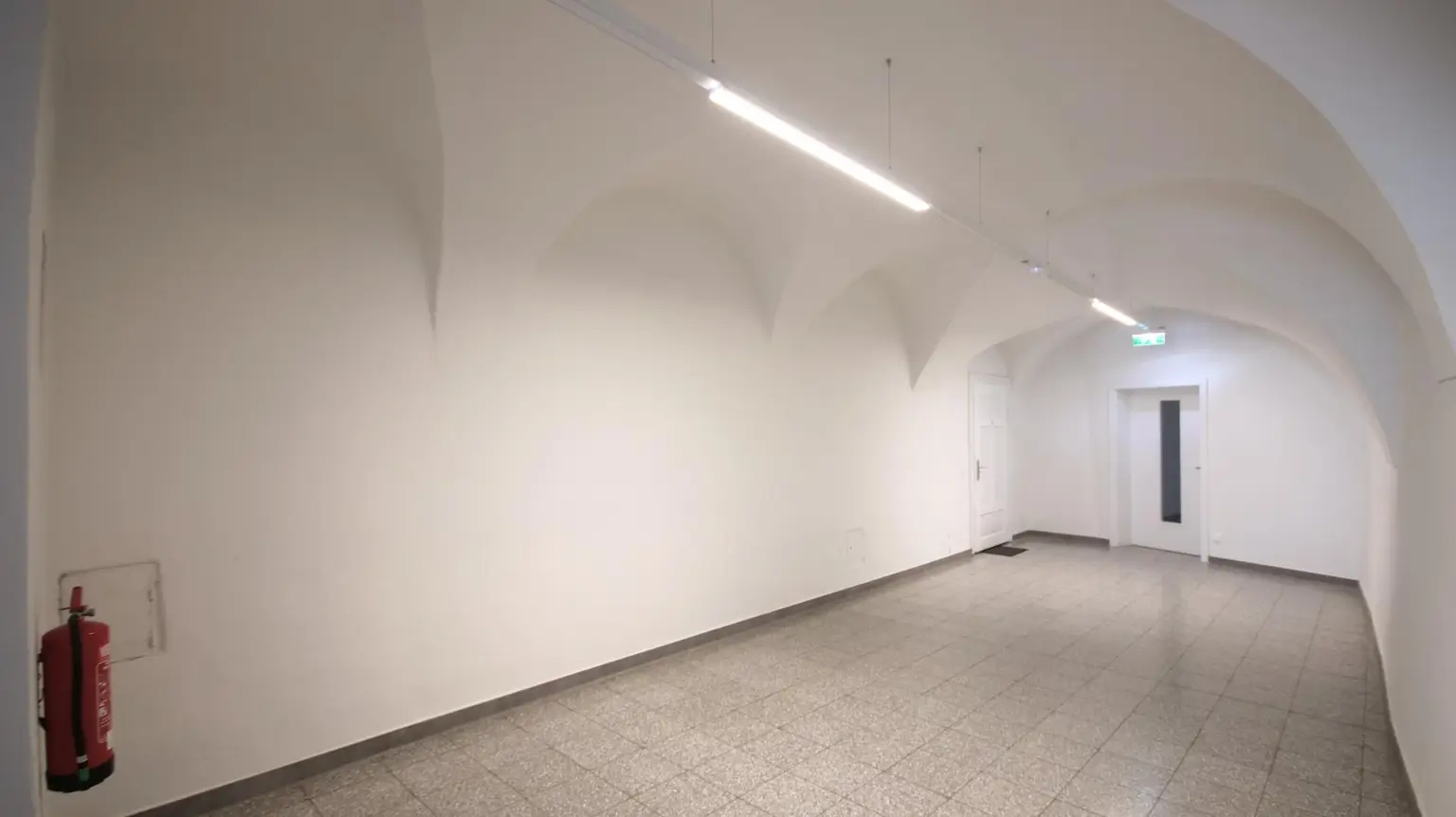 Erstbezug nach umfassender Sanierung: Sonnige Altbauwohnung am Hauptplatz Frohnleiten