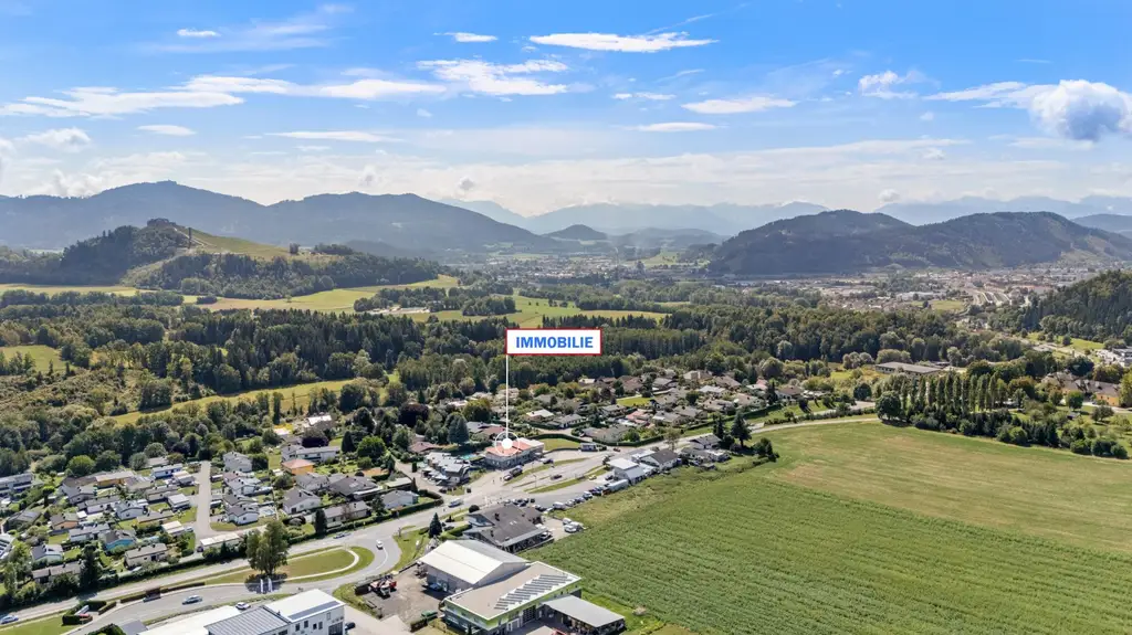 DAS HUNNENBRUNN - hochinteressantes Restaurant und 2 großzügige Wohnungen