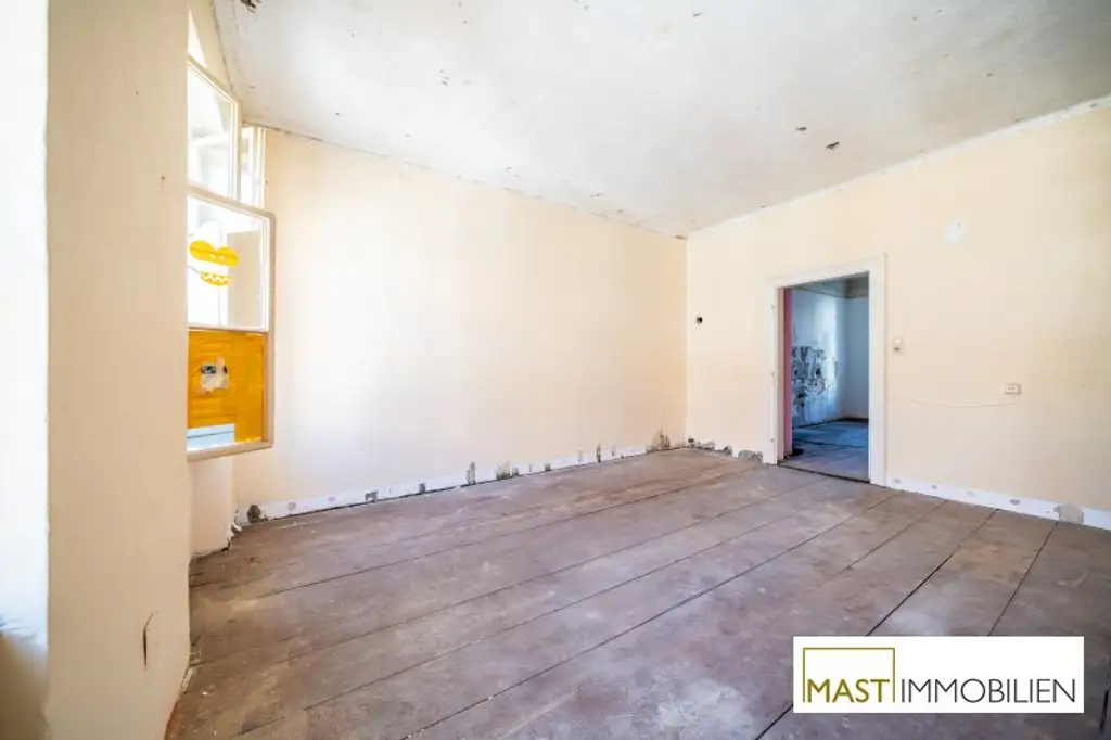 *Neu* Sanierungsbedürftige 1-Zimmer Altbauwohnung beim Clemens Hofbauer Park!