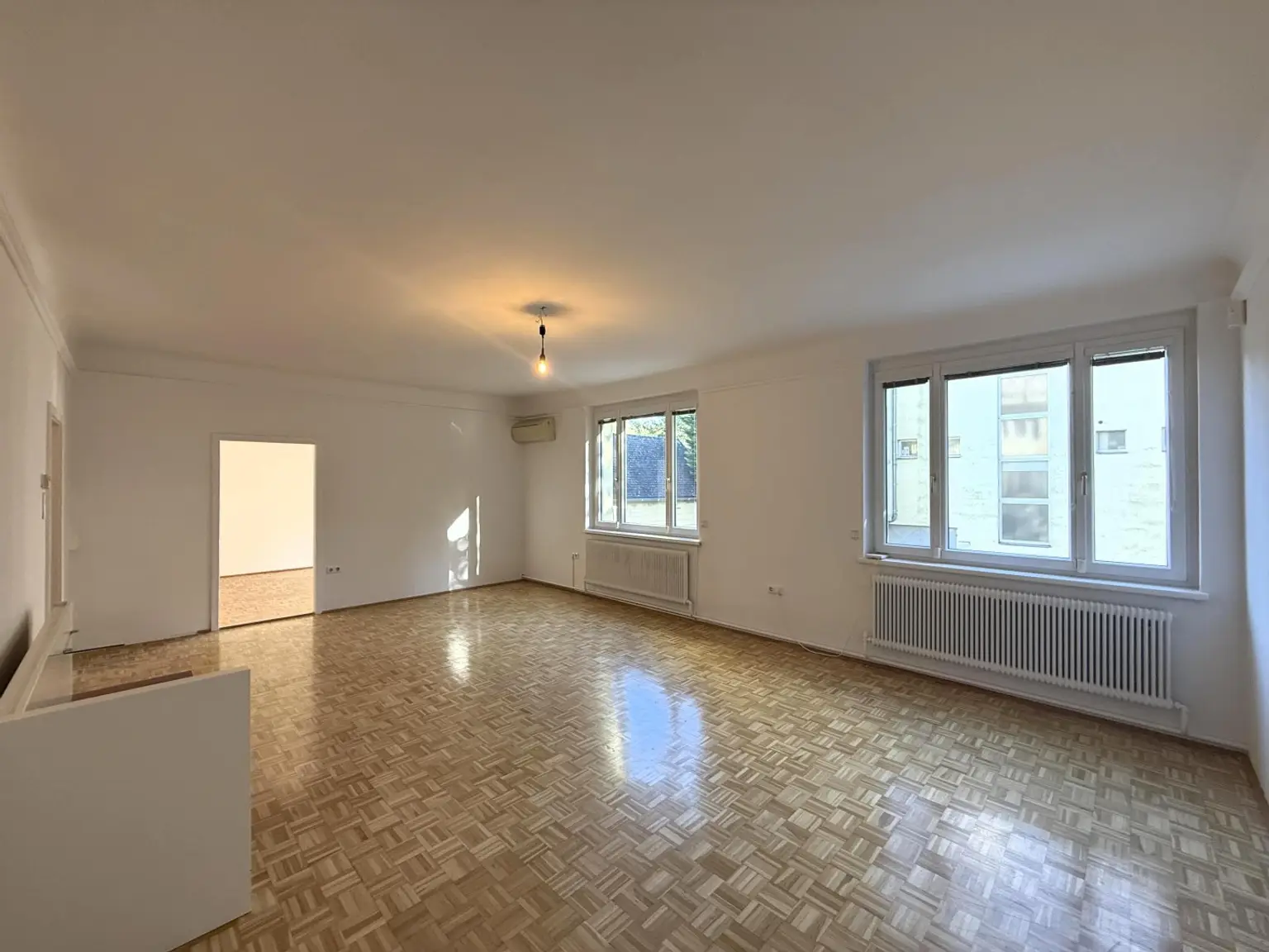 Traumhafte 3-Zimmer-Eigentumswohnung, Erstbezug nach Sanierung // Fantastic 3-room condominium, first occupancy after renovation in //