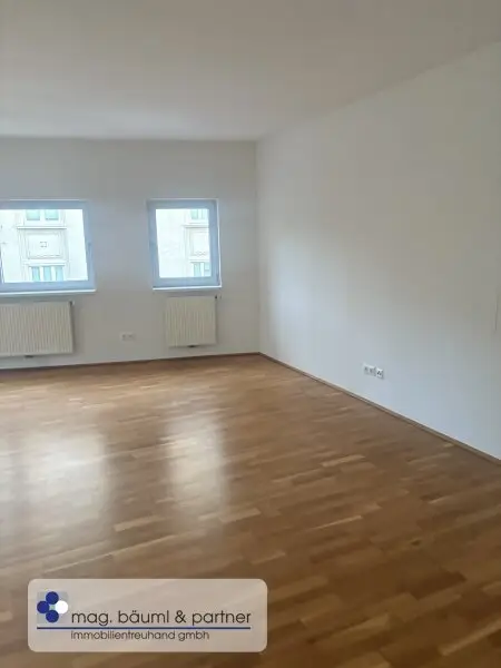Zentral-begehbare 3 Zimmerwohnung mit Aussenfläche